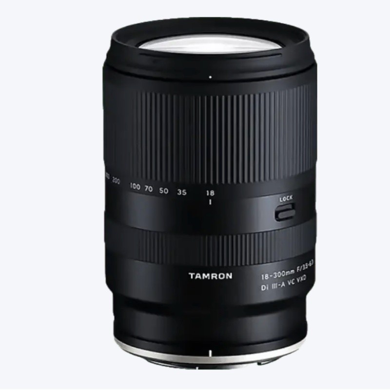 17-70mm F2.8：APS-C画幅的“大三元”